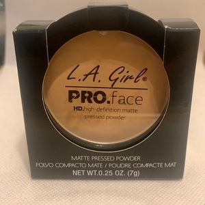 L.A. Girl pro face HD PRESSED powder soft honey new. Matte